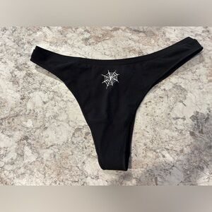 VS PINK Halloween Spiderweb Seamless thong panty NWT
